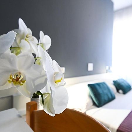 Hotel Montebello Riccione Exteriör bild