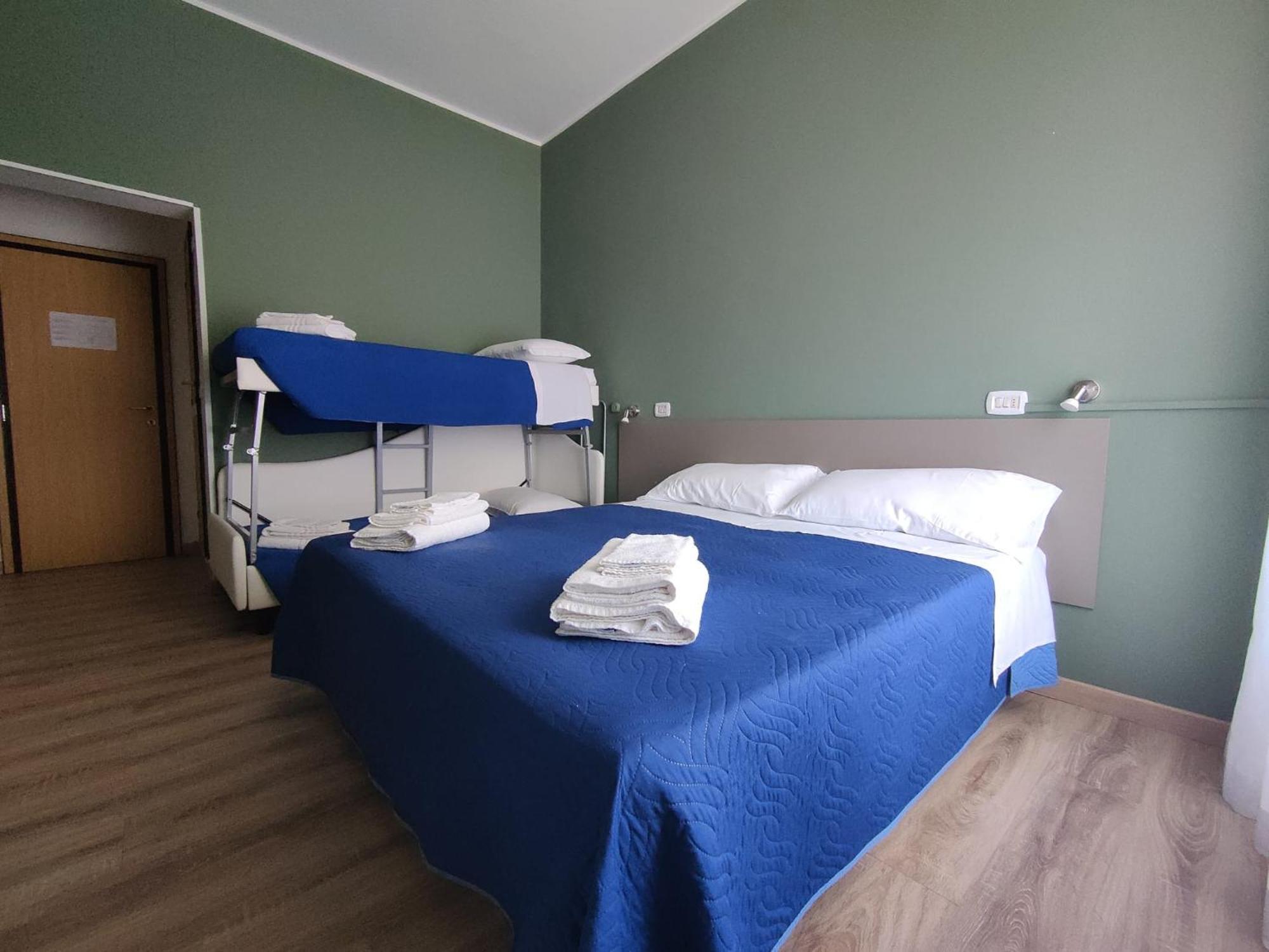 Hotel Montebello Riccione Exteriör bild