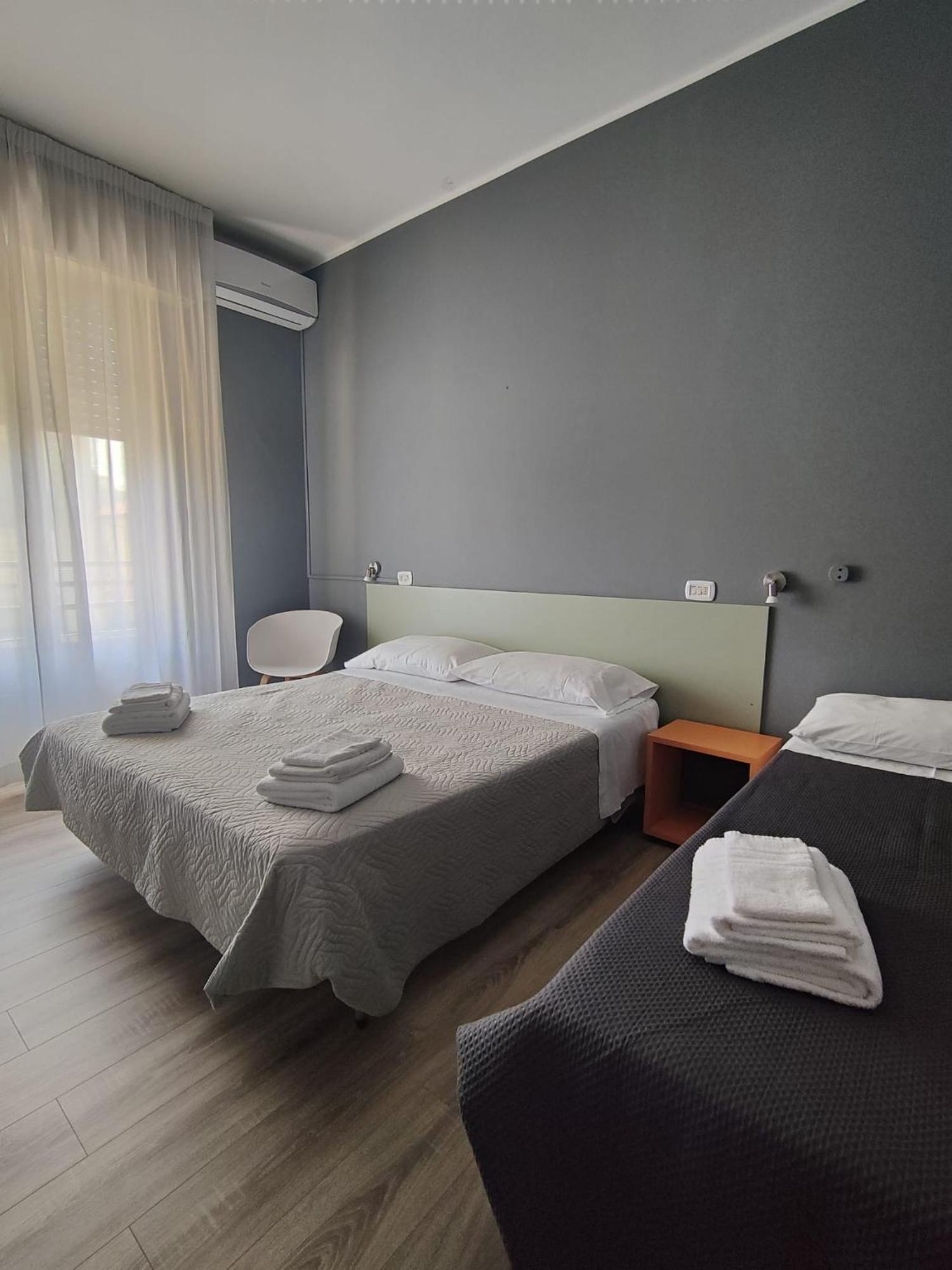 Hotel Montebello Riccione Exteriör bild